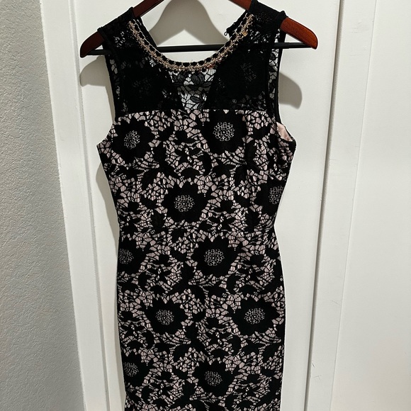 Robe Noire Et Nude Dentelle - Miami - Taille M - Courte - Soirée Cocktail